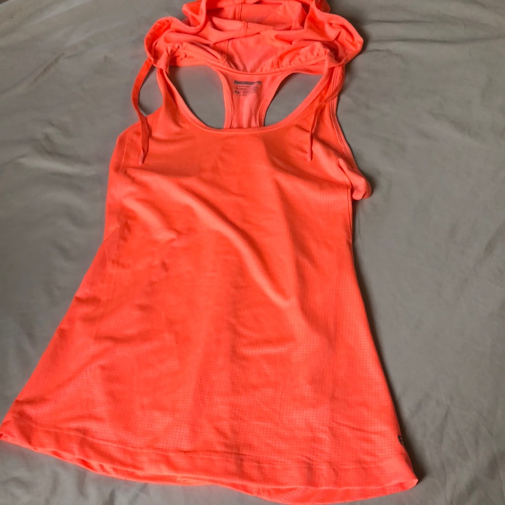NWOT! Athletic tank w/ hood